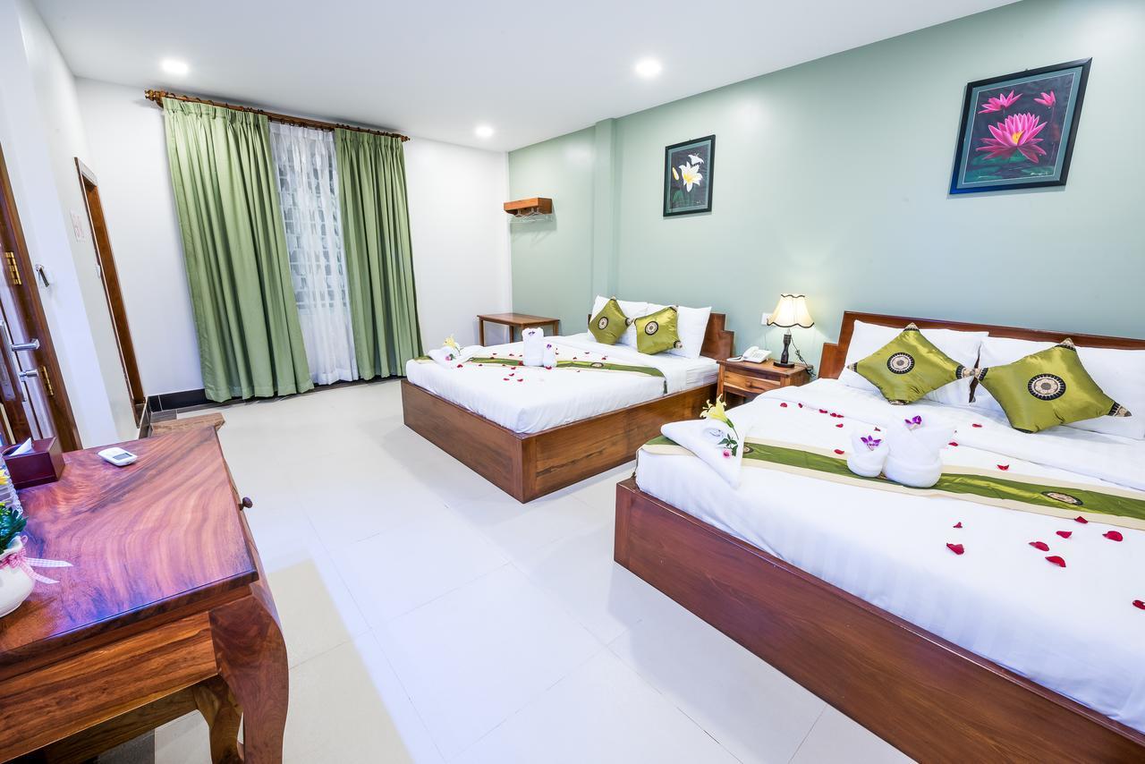 Nks Hotel Phnom Penh Exterior foto