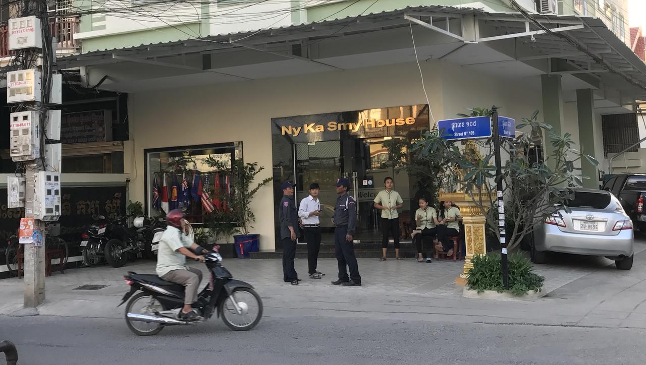 Nks Hotel Phnom Penh Exterior foto